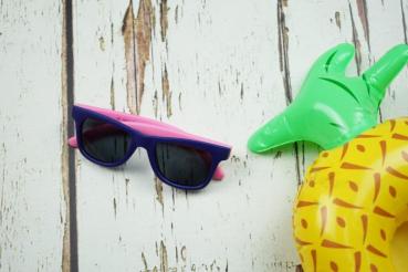 Preview: Kindersonnenbrille von Blade & Rose in Violett/Pink